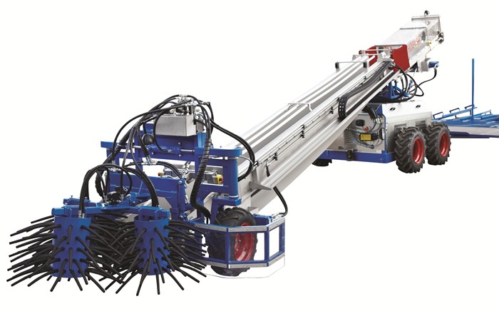 Chicken cat harvester for broilers